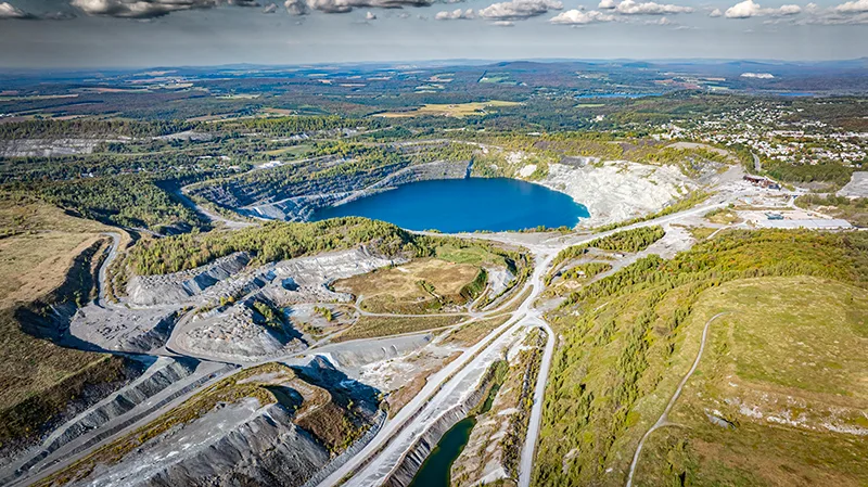 Exterra Technologies is planning to transform legacy asbestos tailing at the former Jeffrey Mine into critical minerals